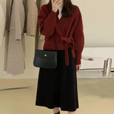 Wear A Knitted Top Of The Women's Autumn/Winter 2025 New French Retro Niche Design V-Neck Sweater Jacket HZ0108