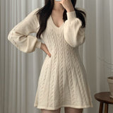Vintage French Small Sweater Early Autumn Women's Lantern Long Sleeves To Close The Waist V Collar Hepburn Knitted Dress Woman HZ0108
